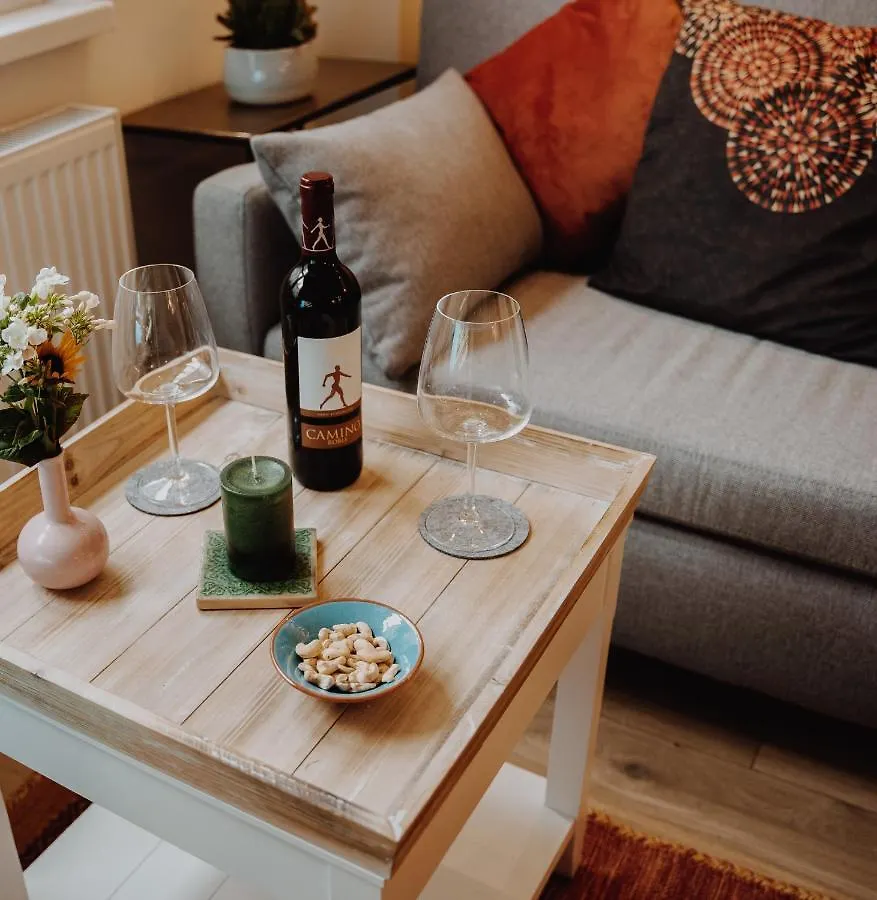 NEUES Appartment, E-Werk, Palladium, Carlswerk, Messe, Lanxess-Arena Köln Deutschland